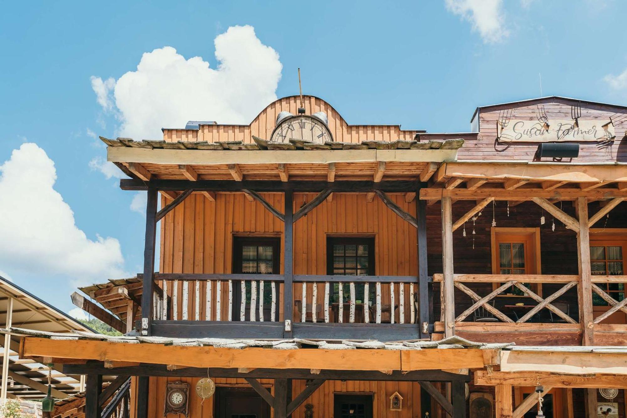 Ranch 13 - Western A Kone Nemsova Номер фото