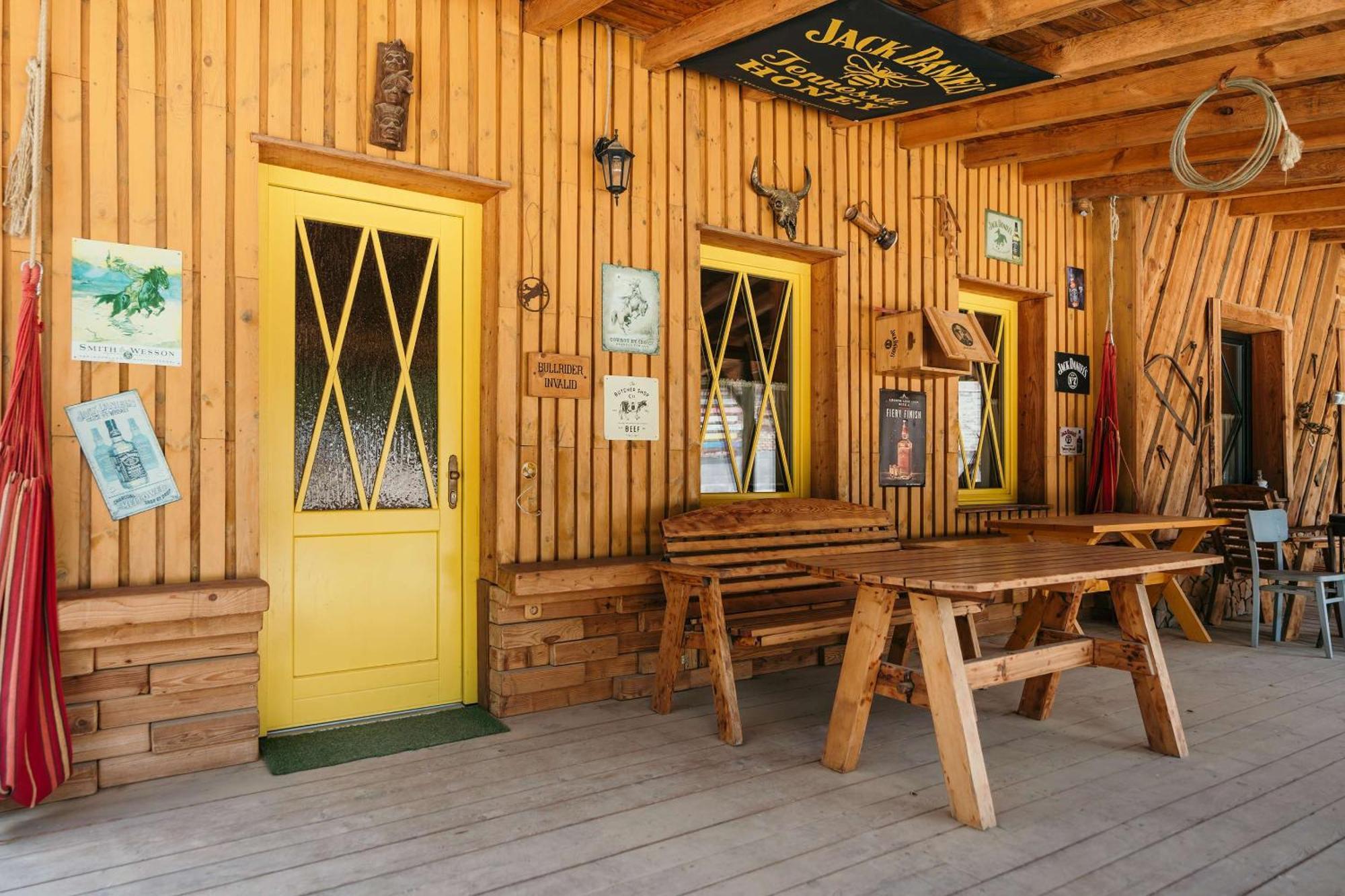 Ranch 13 - Western A Kone Nemsova Номер фото
