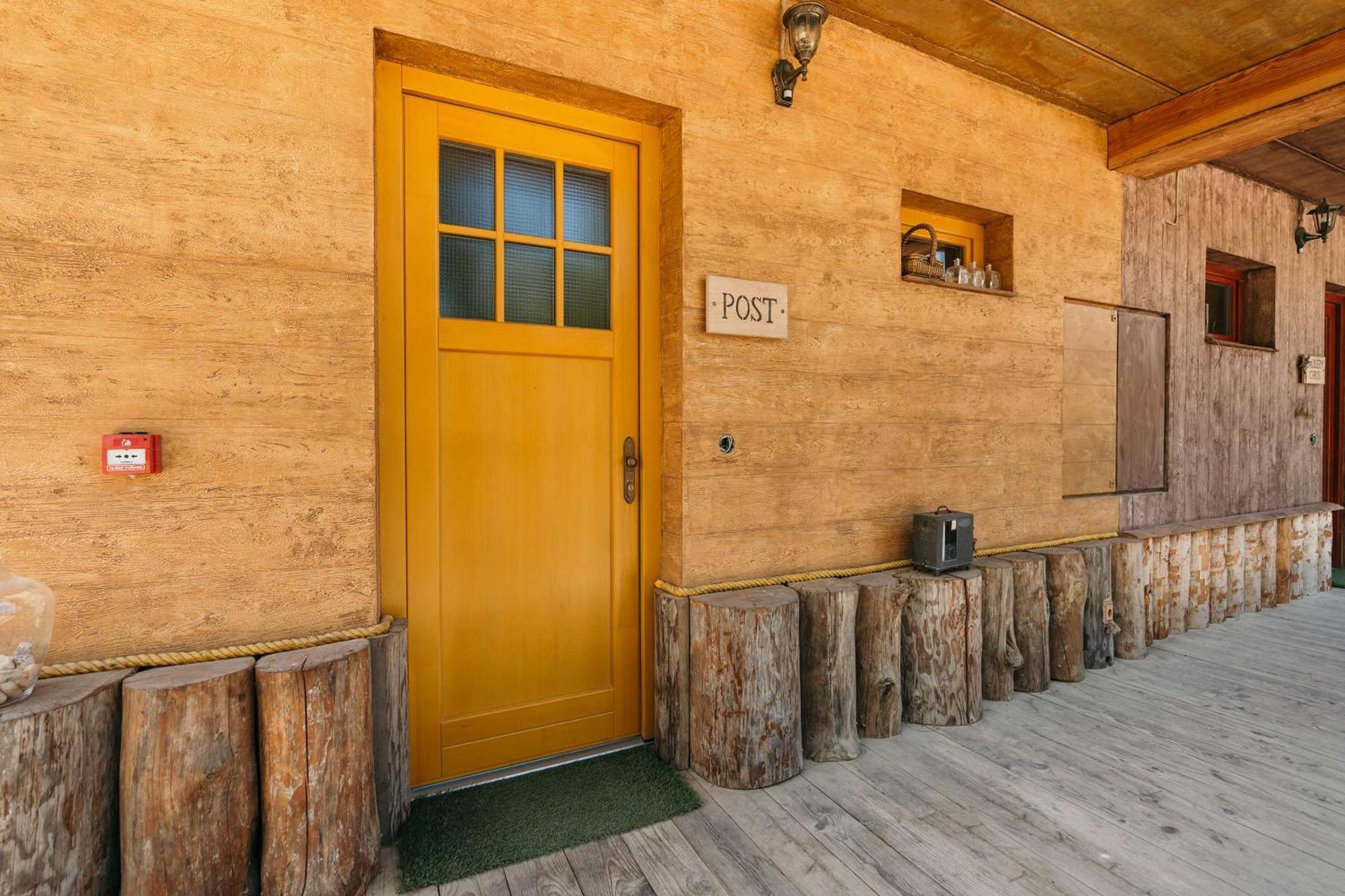 Ranch 13 - Western A Kone Nemsova Номер фото